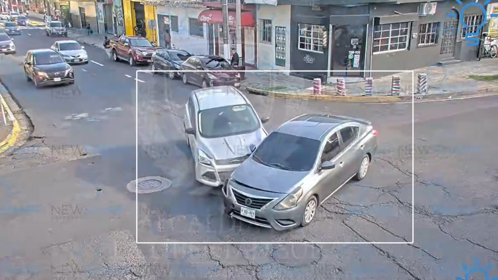 Conductor se pasa señal de ALTO y provoca un nuevo accidente en Santa Tecla