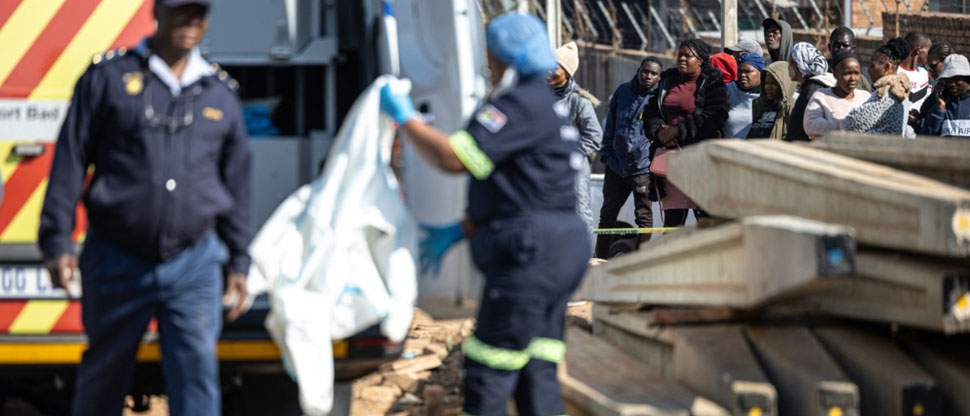 Sudáfrica: tiroteo deja al menos 12 personas fallecidas