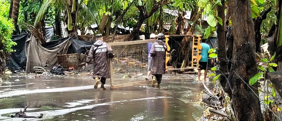 Evacúan a varias familias de Acajutla debido a Tormenta Cristina